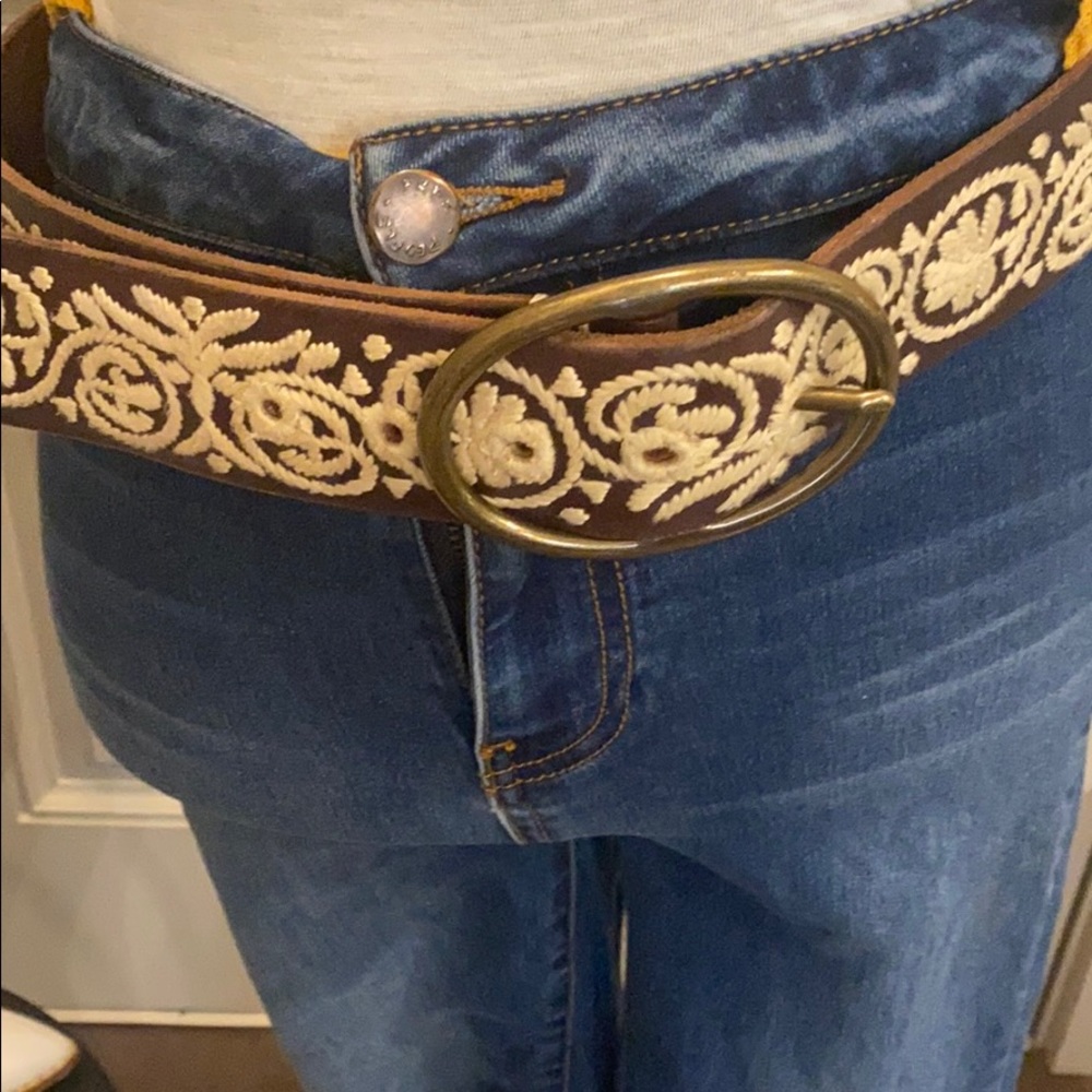 Lucy brand belt